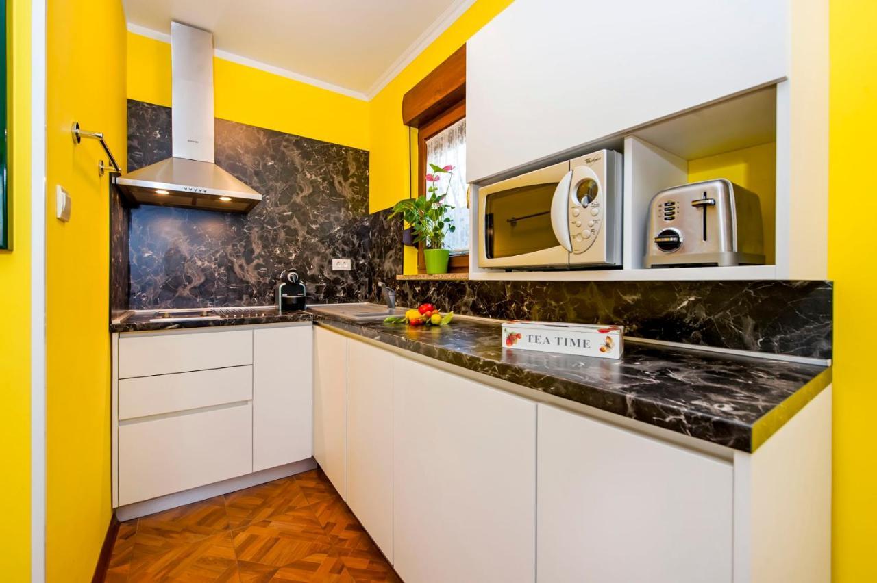 Apartments And Rooms Villa Dea Adults Only Rovinj Exterior foto